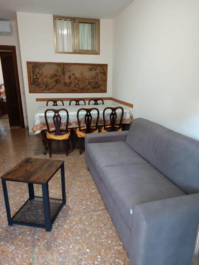 Hortis Apartment, 5 Persone, 2 Camere, Balcone, Metro C E Tram Per Il Centro Roma Ngoại thất bức ảnh