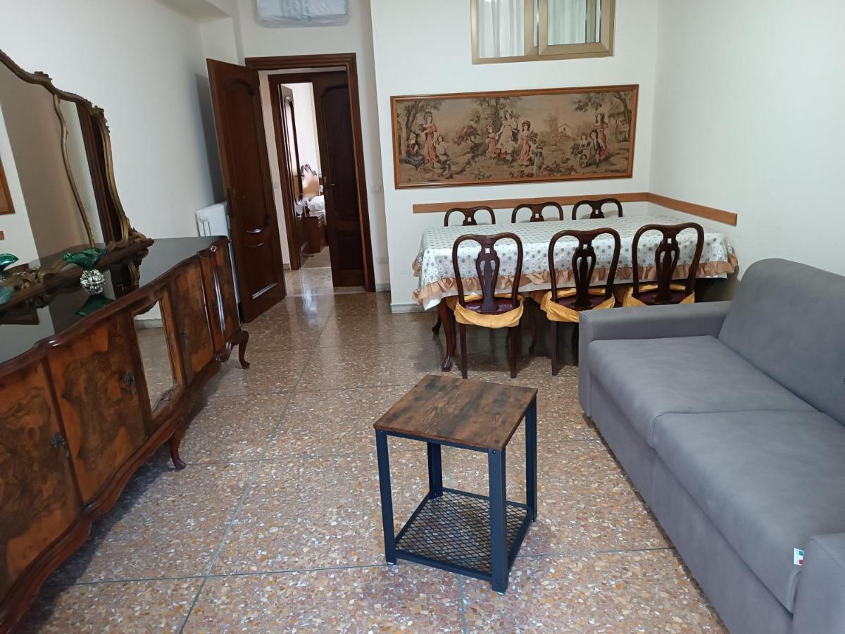 Hortis Apartment, 5 Persone, 2 Camere, Balcone, Metro C E Tram Per Il Centro Roma Ngoại thất bức ảnh