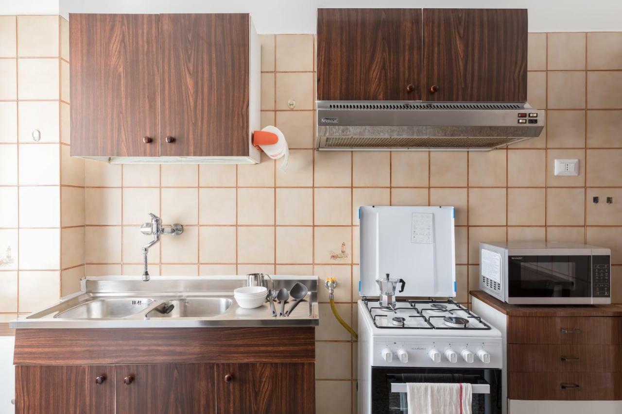 Hortis Apartment, 5 Persone, 2 Camere, Balcone, Metro C E Tram Per Il Centro Roma Ngoại thất bức ảnh